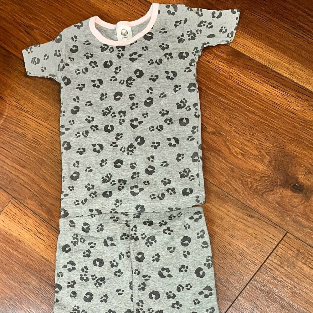 Gerber Gray Baby Pajama Set leopard 24 months